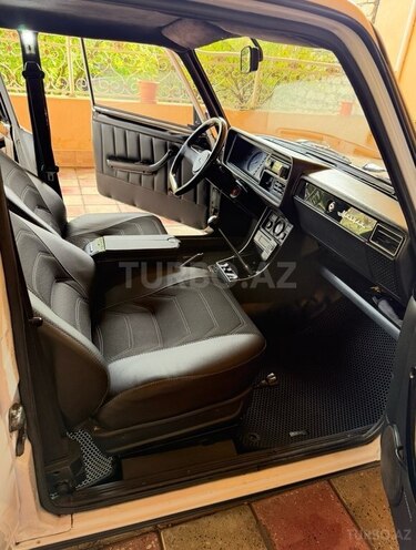 LADA (VAZ) 2107-13