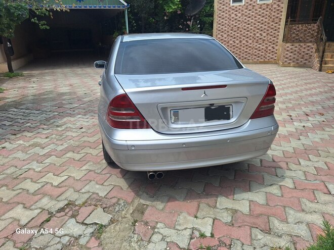 Mercedes C 200-2