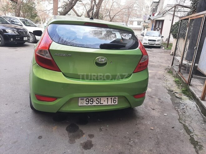 Hyundai Accent-5