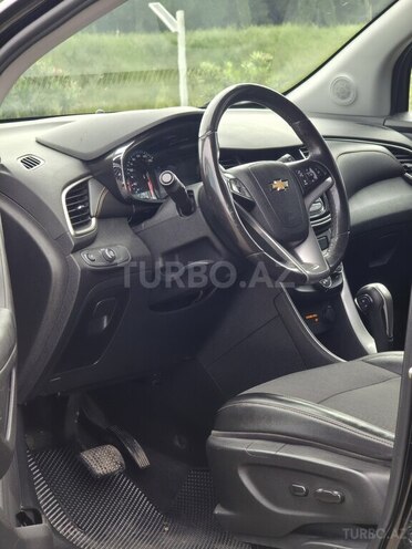 Chevrolet Trax-8