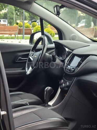 Chevrolet Trax-9