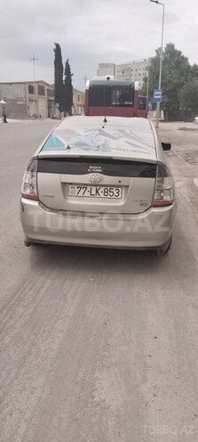 Toyota Prius-3