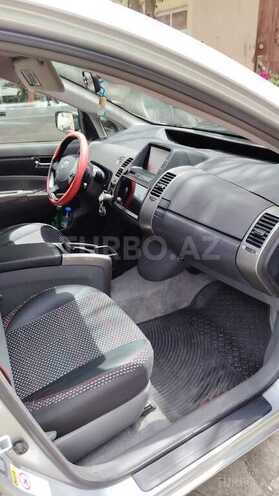 Toyota Prius-7