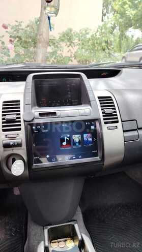 Toyota Prius-4