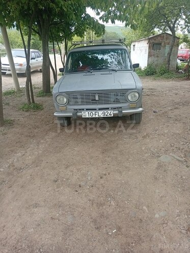LADA (VAZ) 21011-1