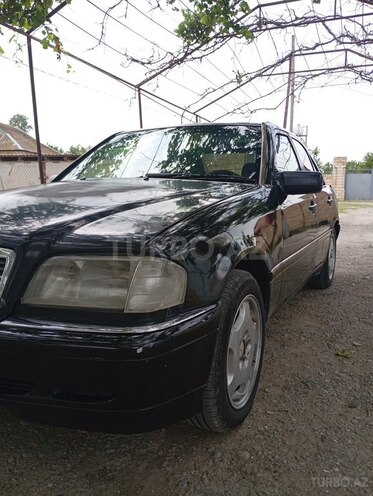 Mercedes C 180-4