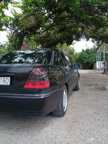 Mercedes C 180-6
