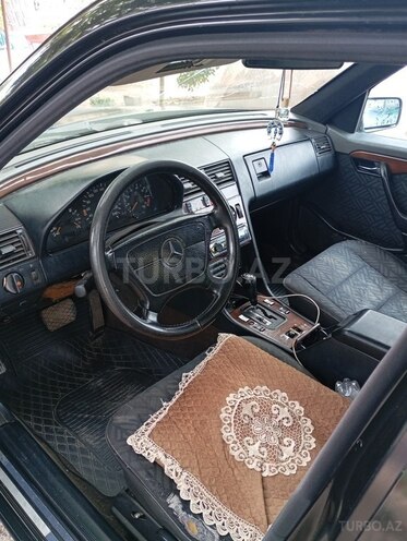 Mercedes C 180-7