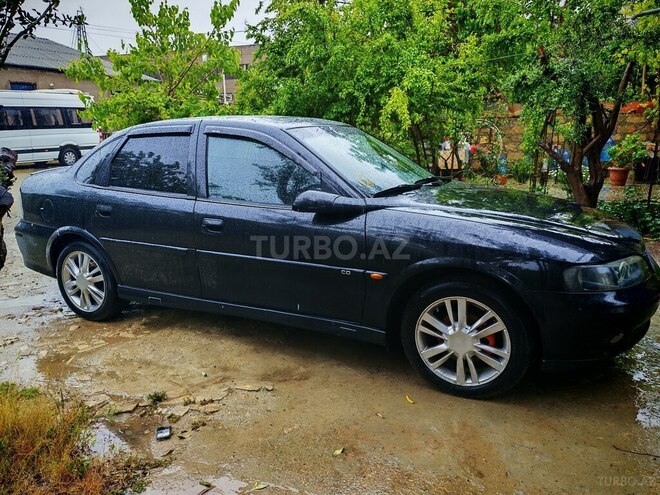 Opel Vectra-12
