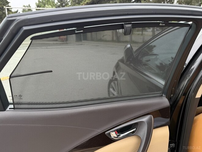 Hyundai Azera-16