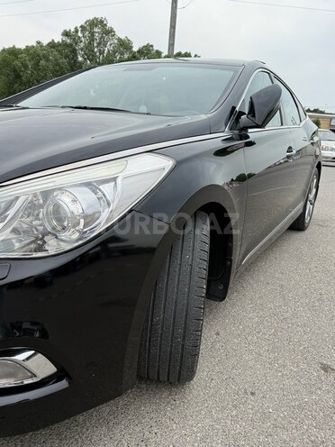 Hyundai Azera-7