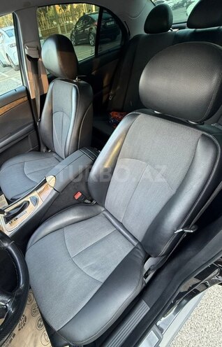 Mercedes E 220-8