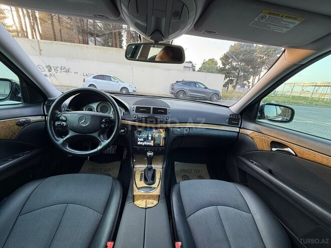 Mercedes E 220-3