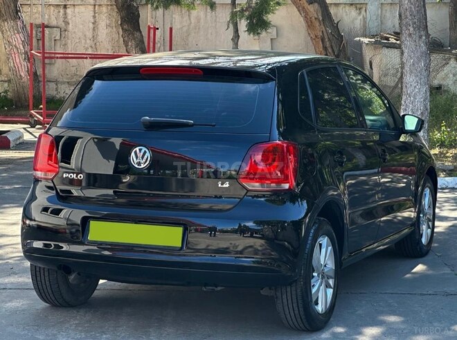 Volkswagen Polo-5