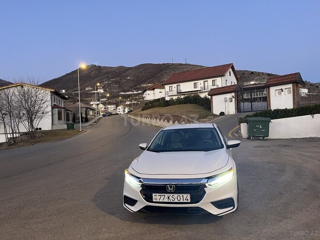 Honda Insight-3
