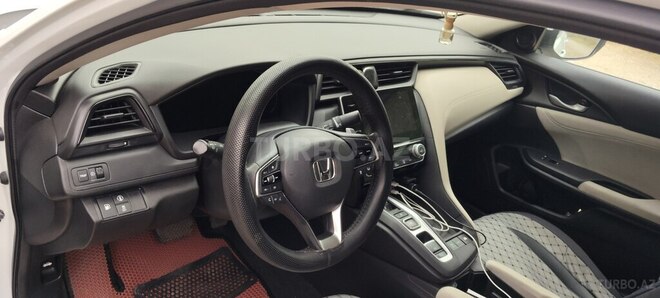 Honda Insight-9