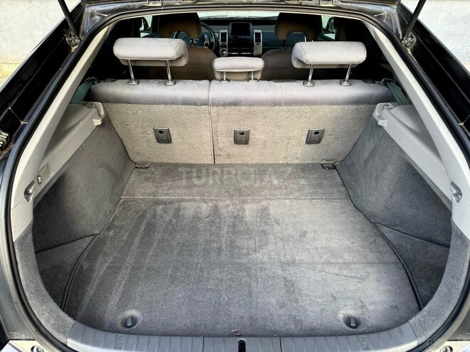 Toyota Prius-17