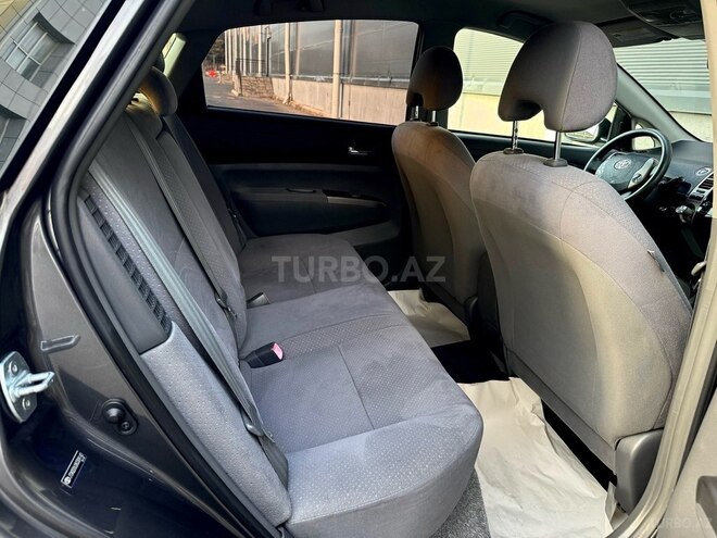 Toyota Prius-16