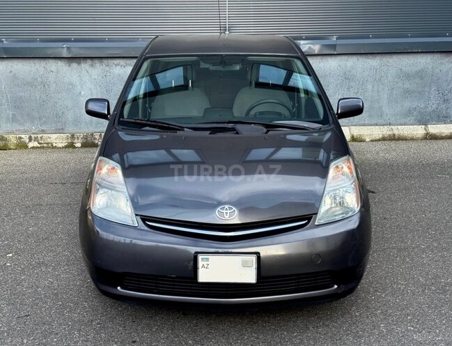 Toyota Prius-3