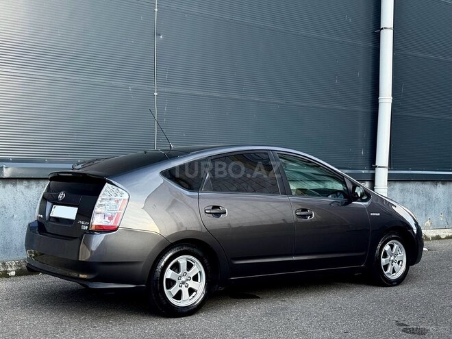 Toyota Prius-9