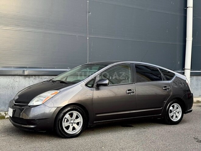 Toyota Prius-7