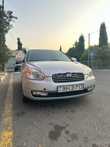 Hyundai Accent-1