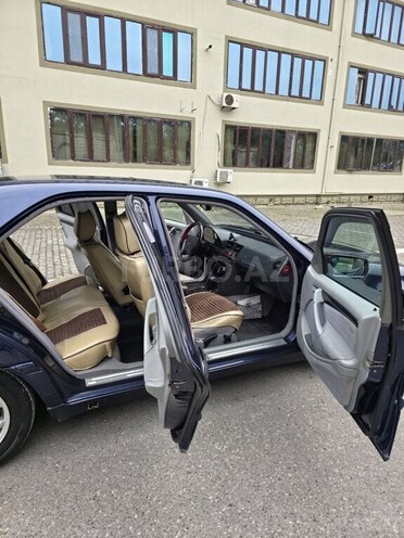 Mercedes C 180-6