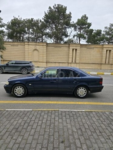 Mercedes C 180-9