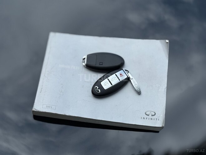 Infiniti FX35-7