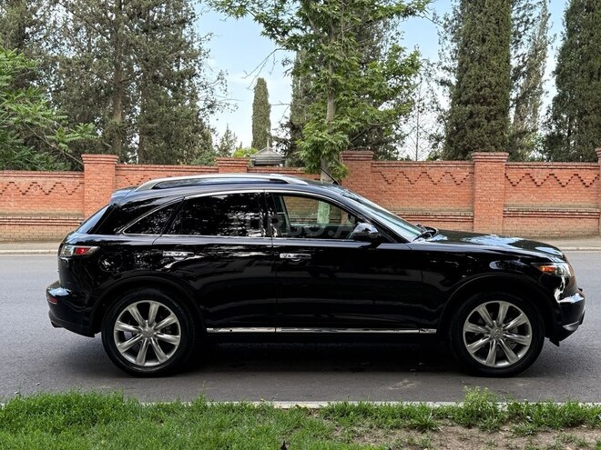 Infiniti FX35-5