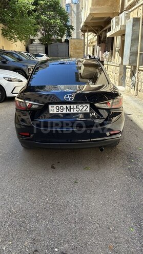 Toyota Yaris-8