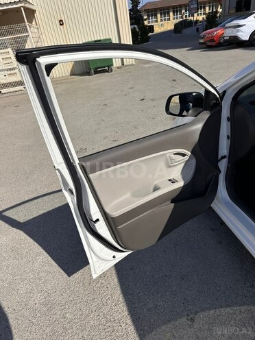 Kia Picanto-8