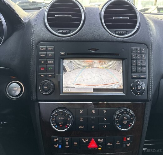 Mercedes GL 550 4MATIC-17