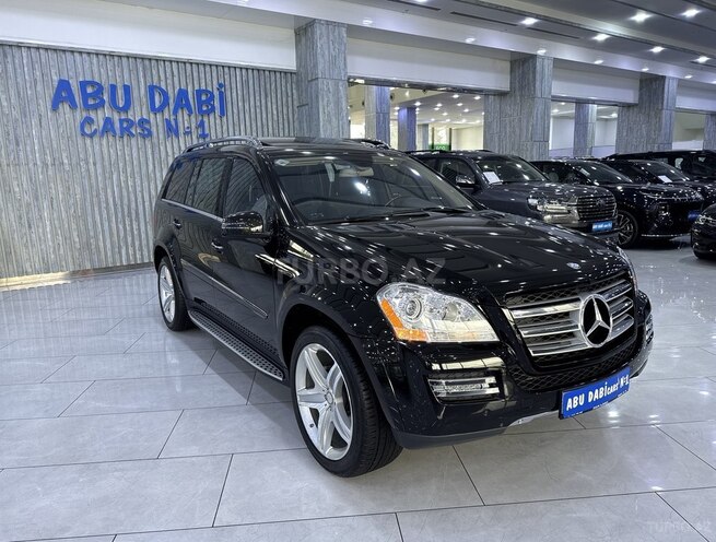 Mercedes GL 550 4MATIC-3