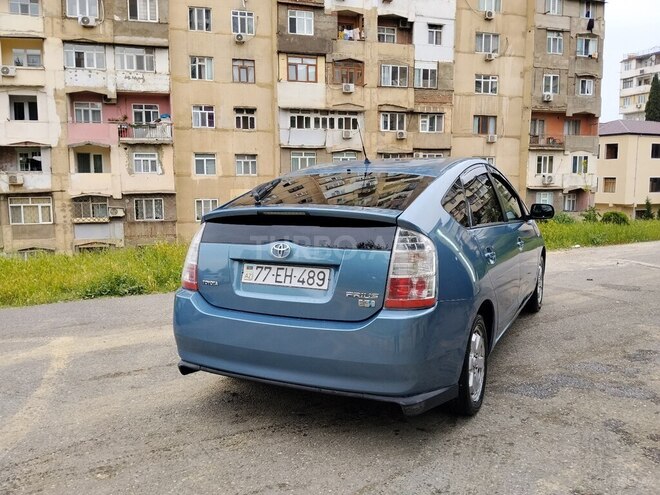 Toyota Prius-2