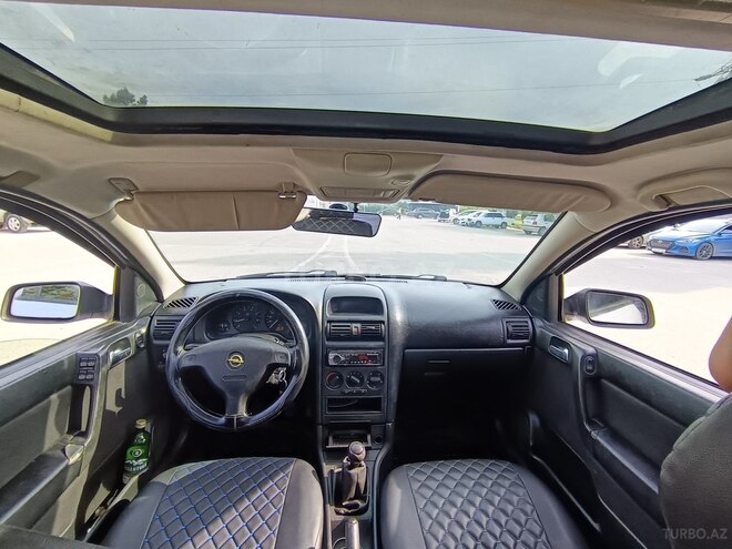Opel Astra-2