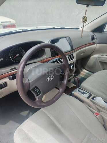 Hyundai Sonata-6