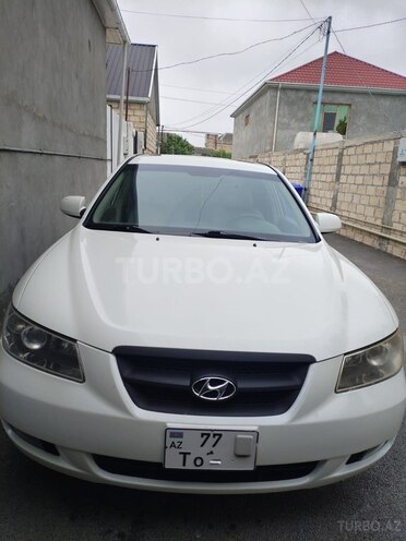 Hyundai Sonata-1