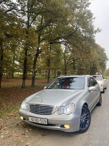 Mercedes C 200-4
