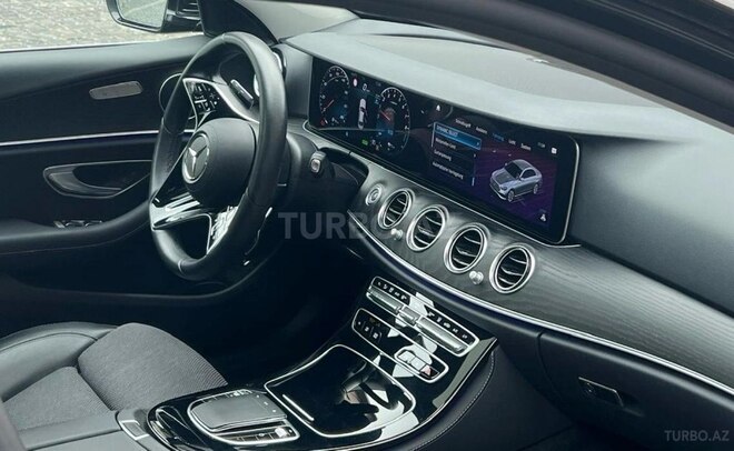 Mercedes E 300 e-6