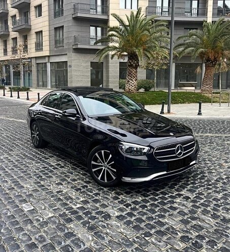 Mercedes E 300 e-2
