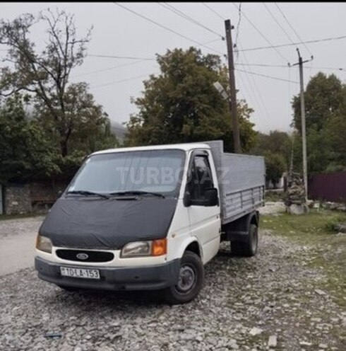 Ford Transit-1
