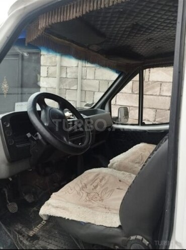 Ford Transit-3