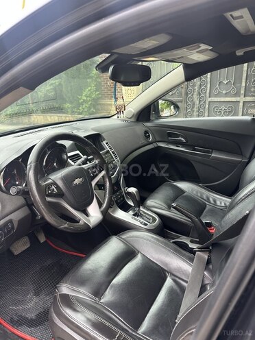 Chevrolet Cruze-9