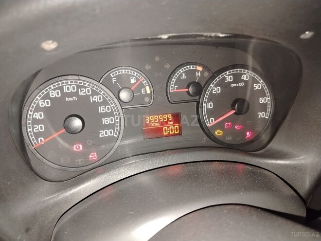 Fiat Doblo-5