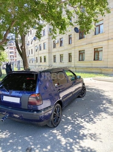 Volkswagen Golf-5