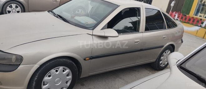 Opel Vectra-3