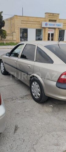 Opel Vectra-2