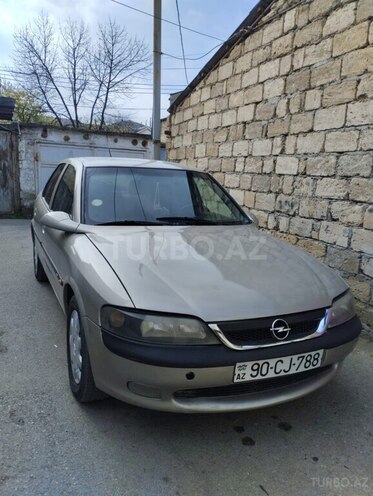 Opel Vectra-10