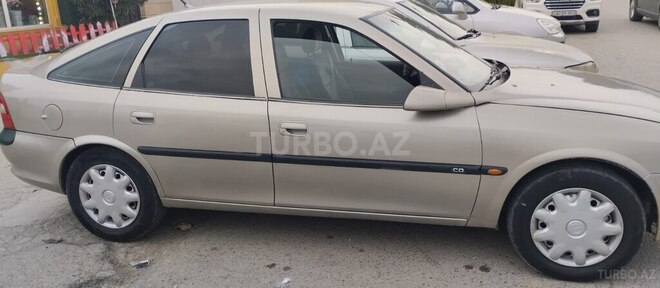 Opel Vectra-15